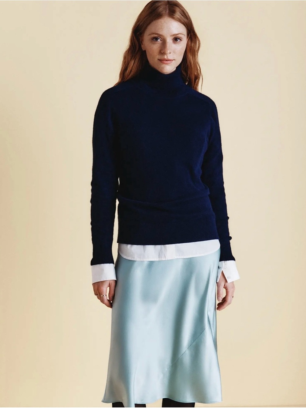 Quince - 100% Mongolian Cashmere - Navy Turtleneck Sweater – Super Soft - Picture 2 of 13